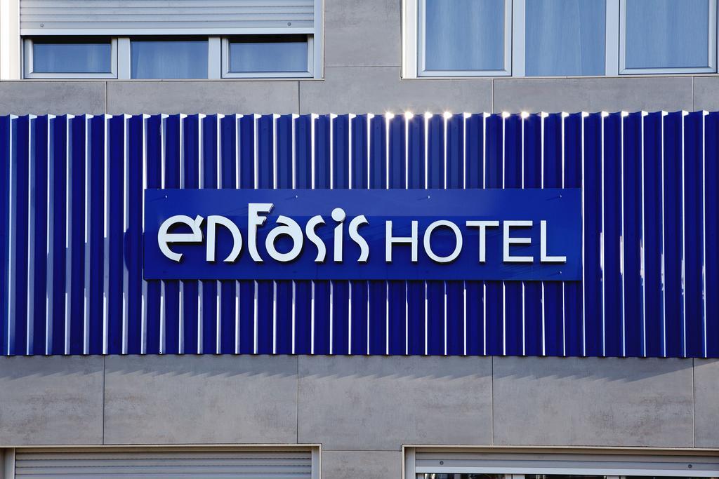 Enfasis Hotel El Cuervo  ภายนอก รูปภาพ
